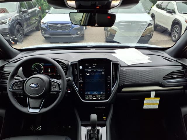 2025 Subaru Forester 2.5L CVT LIMITED HYBRID