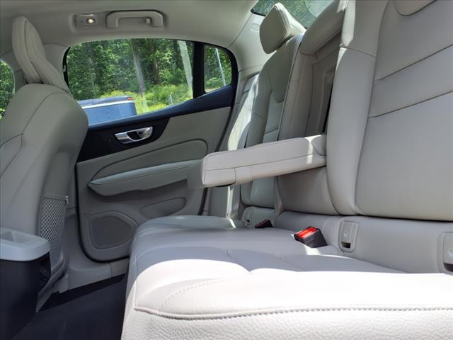 2024 Volvo S60 B5 FWD CORE DARK THEME