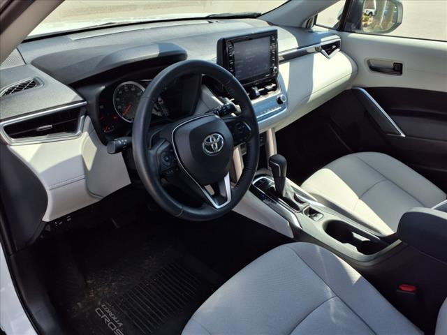 2022 Toyota Corolla Cross LE 4WD