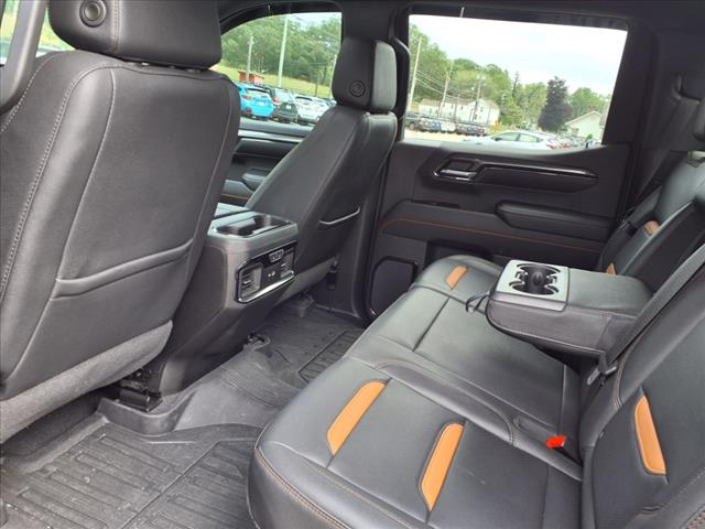2023 GMC Sierra 1500 4WD CREW CAB 157  AT4