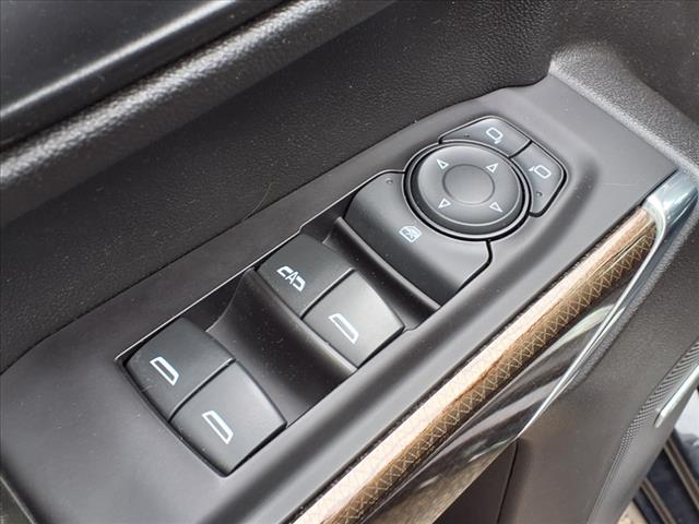 2020 Chevrolet Silverado 1500 4WD CREW CAB 147  RST