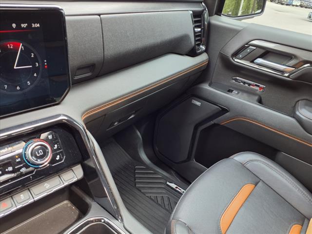 2023 GMC Sierra 1500 4WD CREW CAB 157  AT4