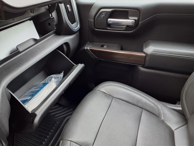 2020 Chevrolet Silverado 1500 4WD CREW CAB 147  RST
