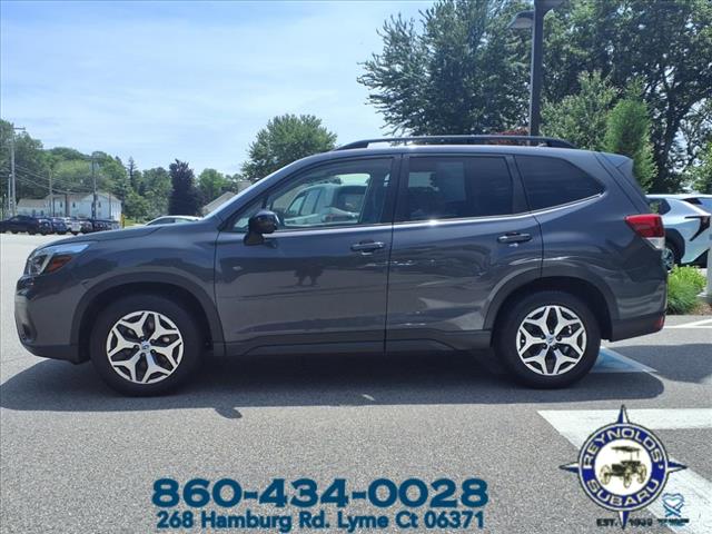 2021 Subaru Forester PREMIUM CVT