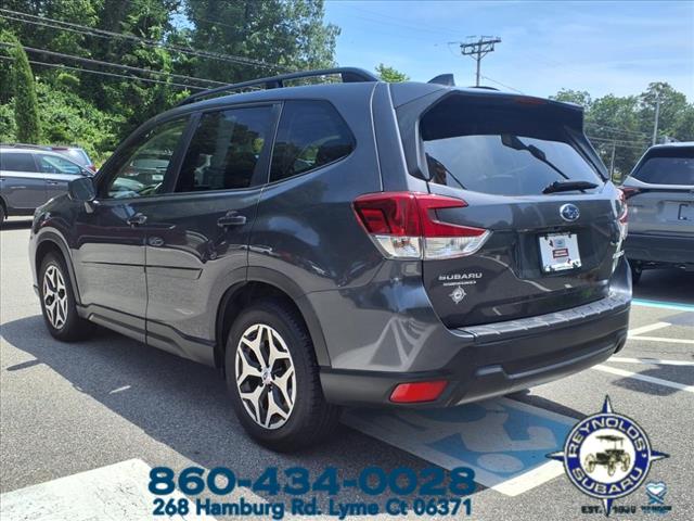 2021 Subaru Forester PREMIUM CVT
