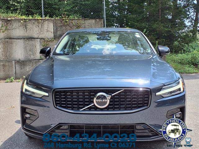 2024 Volvo S60 B5 FWD CORE DARK THEME