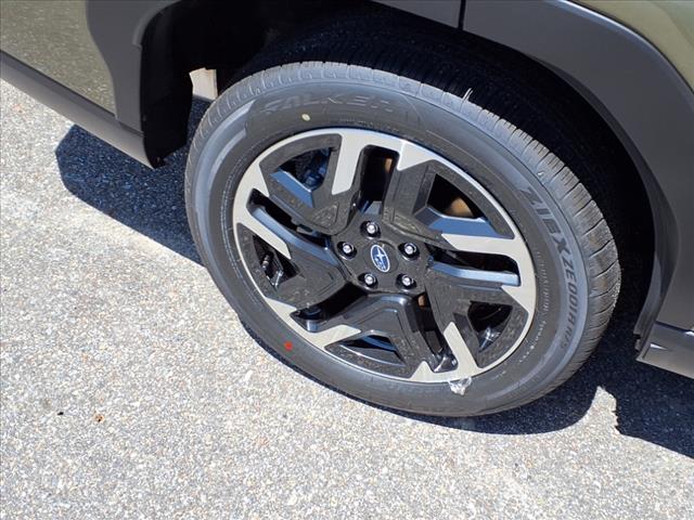 2025 Subaru Forester 2.5L CVT LIMITED HYBRID