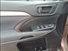 2019 Toyota Highlander LE - thumbnail 11