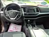 2019 Toyota Highlander LE - thumbnail 13