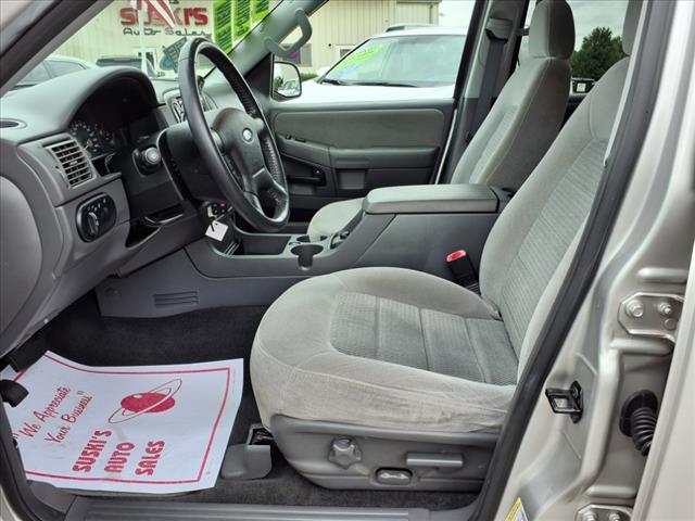 2005 Ford Explorer XLT