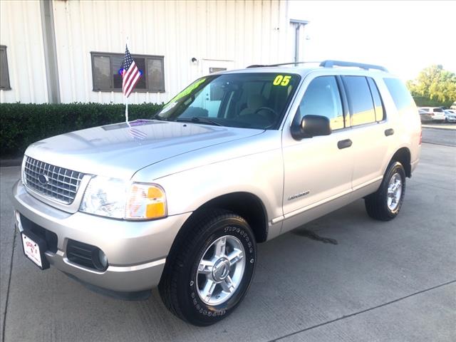 2005 Ford Explorer XLT