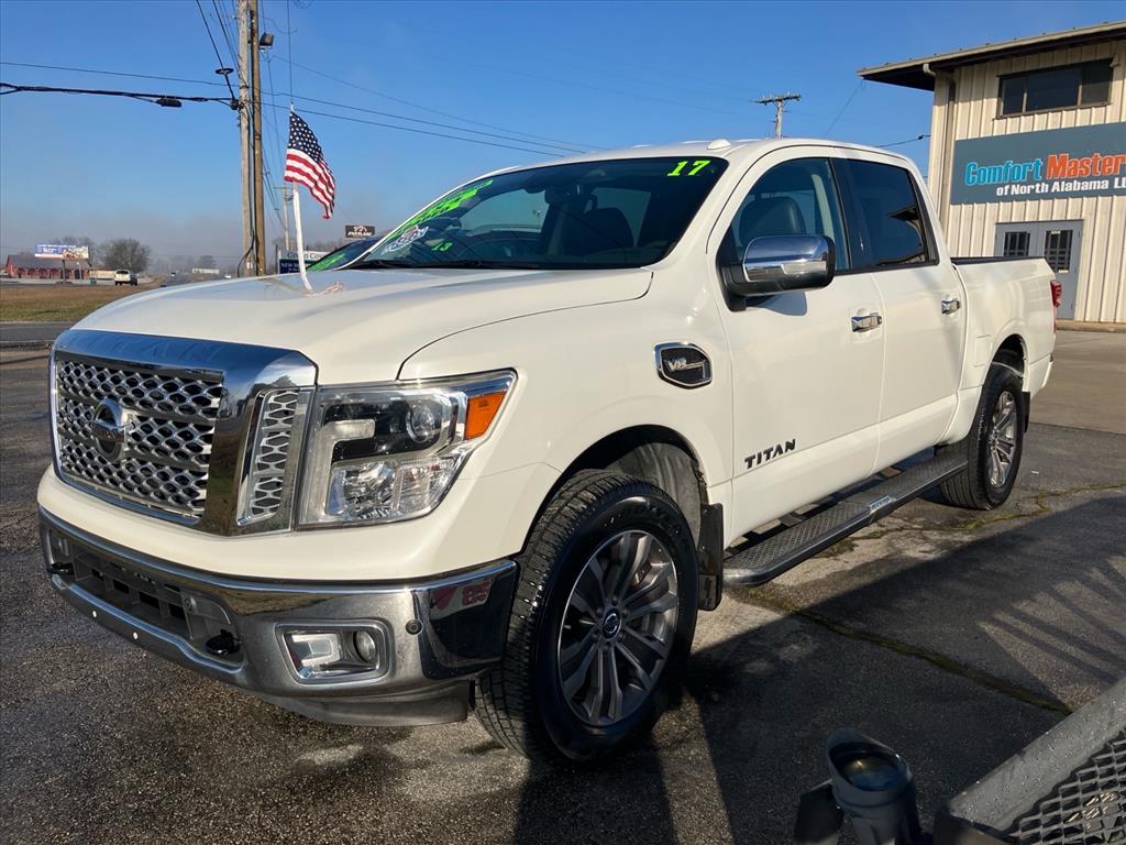 2017 Nissan Titan SL - main photo