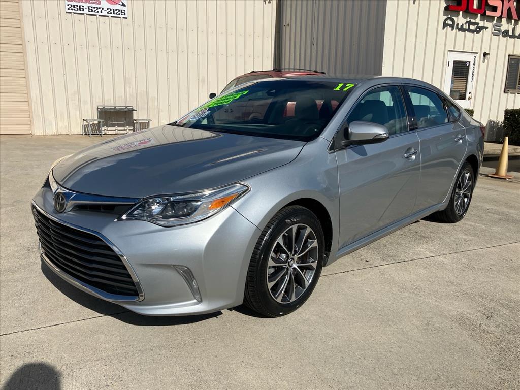 2017 Toyota Avalon XLE - main photo