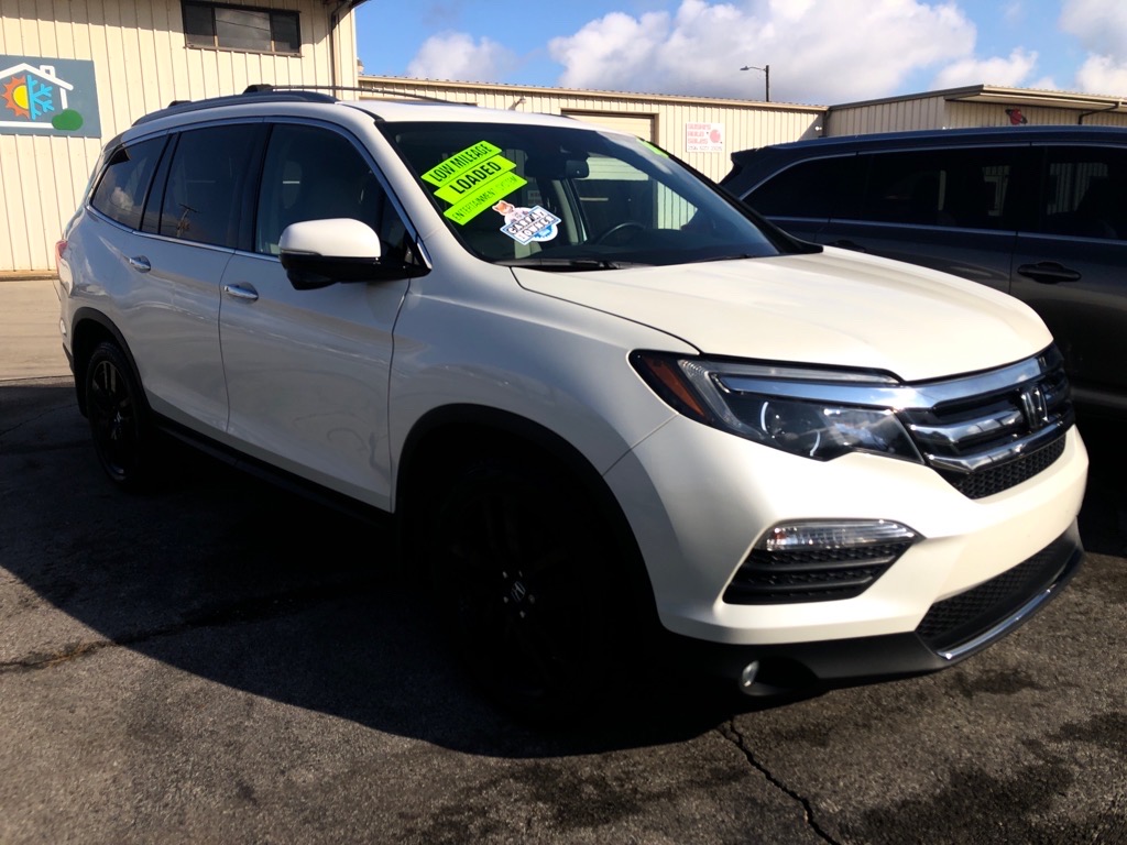 2016 Honda Pilot Touring photo 2