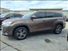 2019 Toyota Highlander LE - thumbnail 2