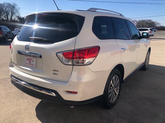 2016 Nissan Pathfinder SV