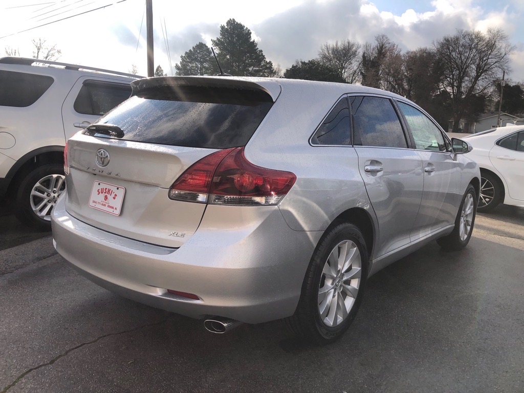2014 Toyota Venza XLE photo 3