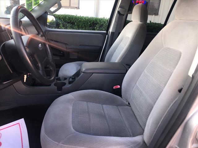 2005 Ford Explorer XLT