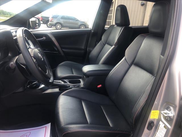 2017 Toyota RAV4 SE