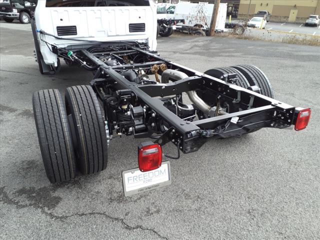 2024 Ford F-600SD  - Photo 12