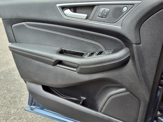 2019 Ford Edge Titanium - Photo 16