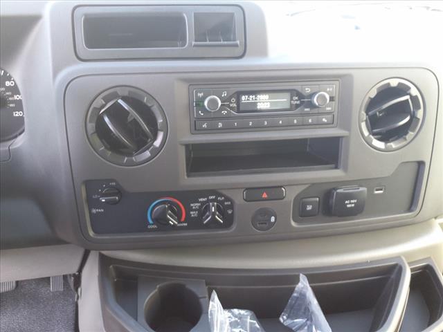 2025 Ford E-Series E-350 SD - Photo 23