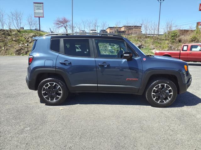 2023 Jeep Renegade Trailhawk