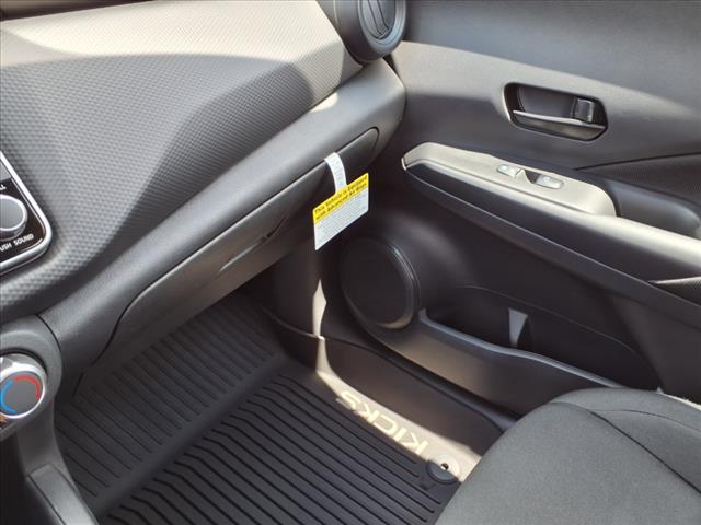 2025 Nissan Kicks Play S