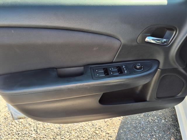 2014 Chrysler 200 Touring