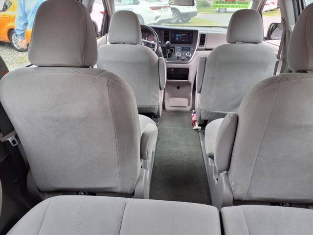 2017 Toyota Sienna L 7-Passenger