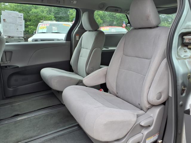 2017 Toyota Sienna L 7-Passenger
