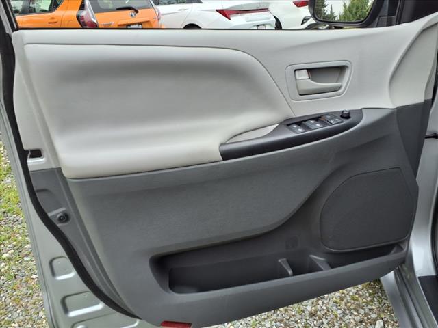2017 Toyota Sienna L 7-Passenger
