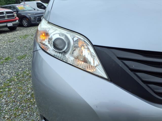 2017 Toyota Sienna L 7-Passenger