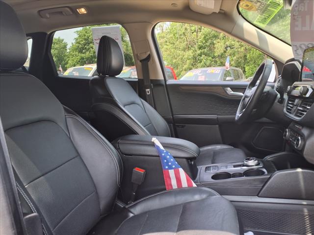 2020 Ford Escape Titanium