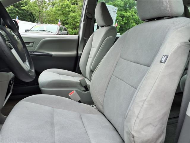 2017 Toyota Sienna L 7-Passenger