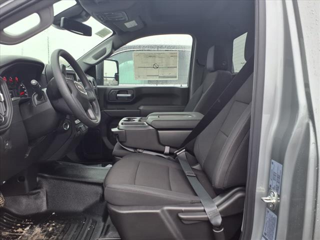 2025 GMC Sierra 2500HD Pro