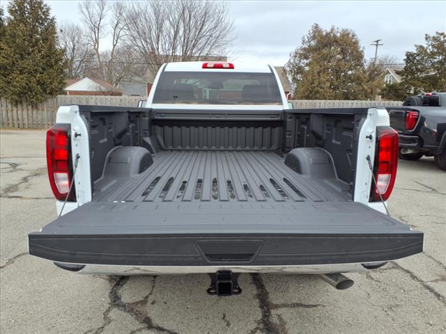 2025 GMC Sierra 2500HD Pro