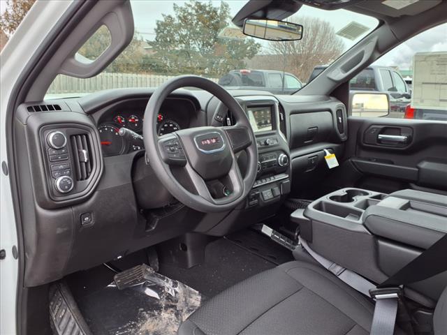 2025 GMC Sierra 2500HD Pro