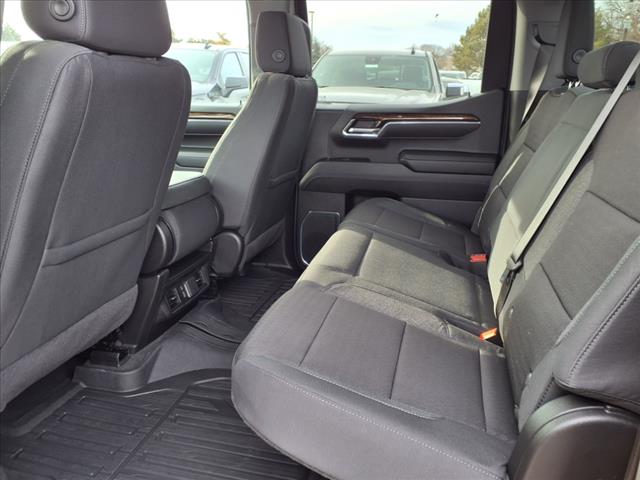 2025 GMC Sierra 1500 SLE