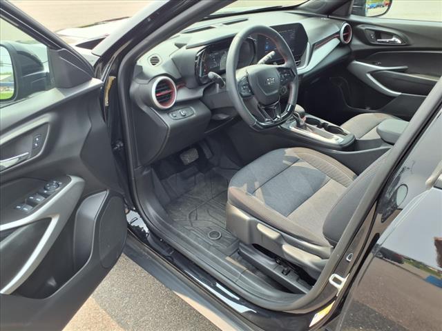 2024 Chevrolet Trax RS