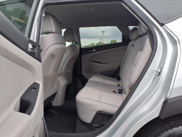 2017 Hyundai TUCSON SE