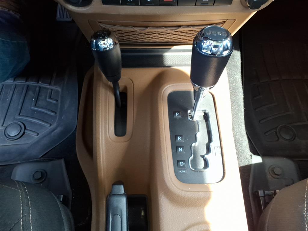 2016 Jeep Wrangler Unlimited Sahara - Photo 12