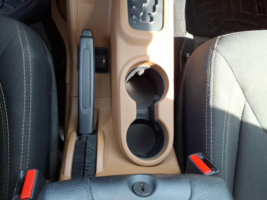 2016 Jeep Wrangler Unlimited Sahara - Photo 13