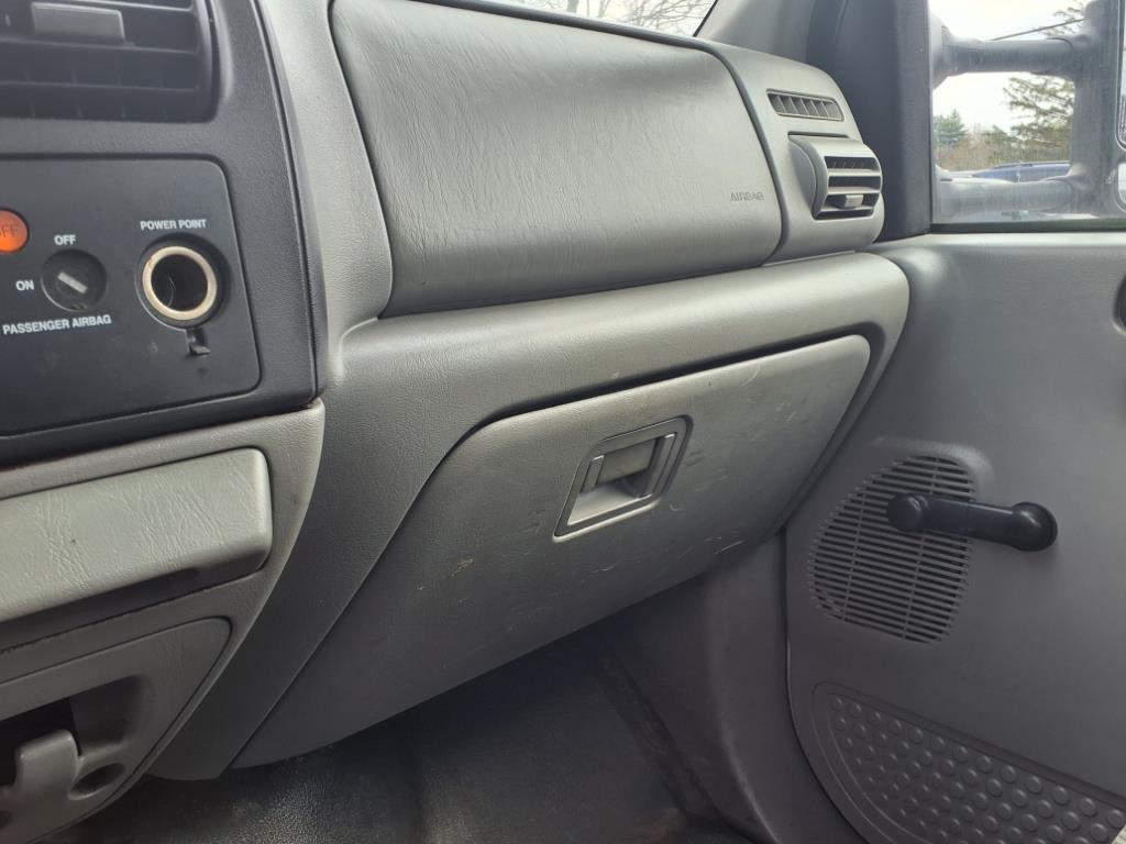 2005 Ford F-450 - Photo 14