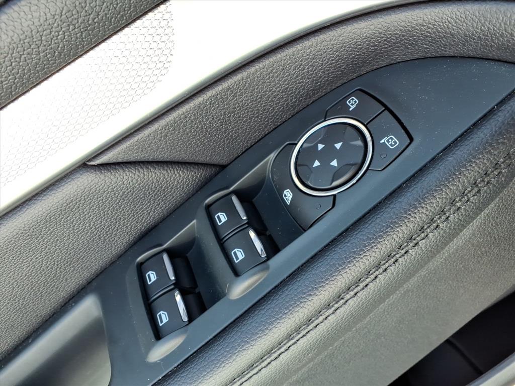2019 Ford Explorer XLT - Photo 16