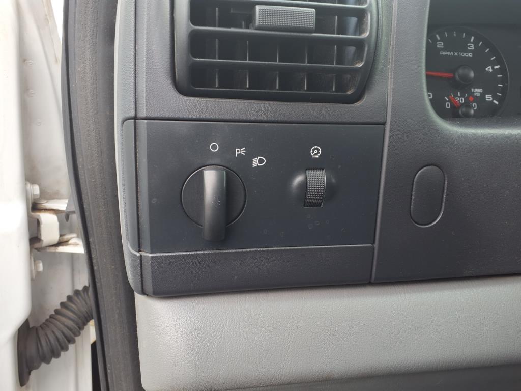 2005 Ford F-450 - Photo 18