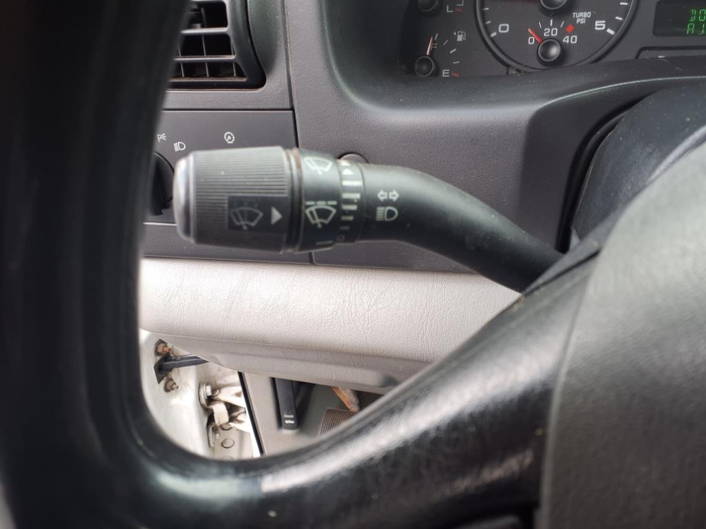2005 Ford F-450 - Photo 19