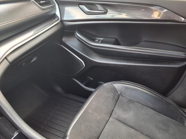 2022 Jeep Grand Cherokee Altitude