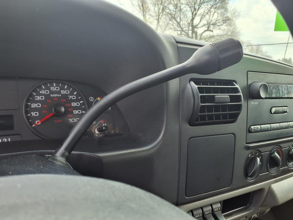 2005 Ford F-450 - Photo 22