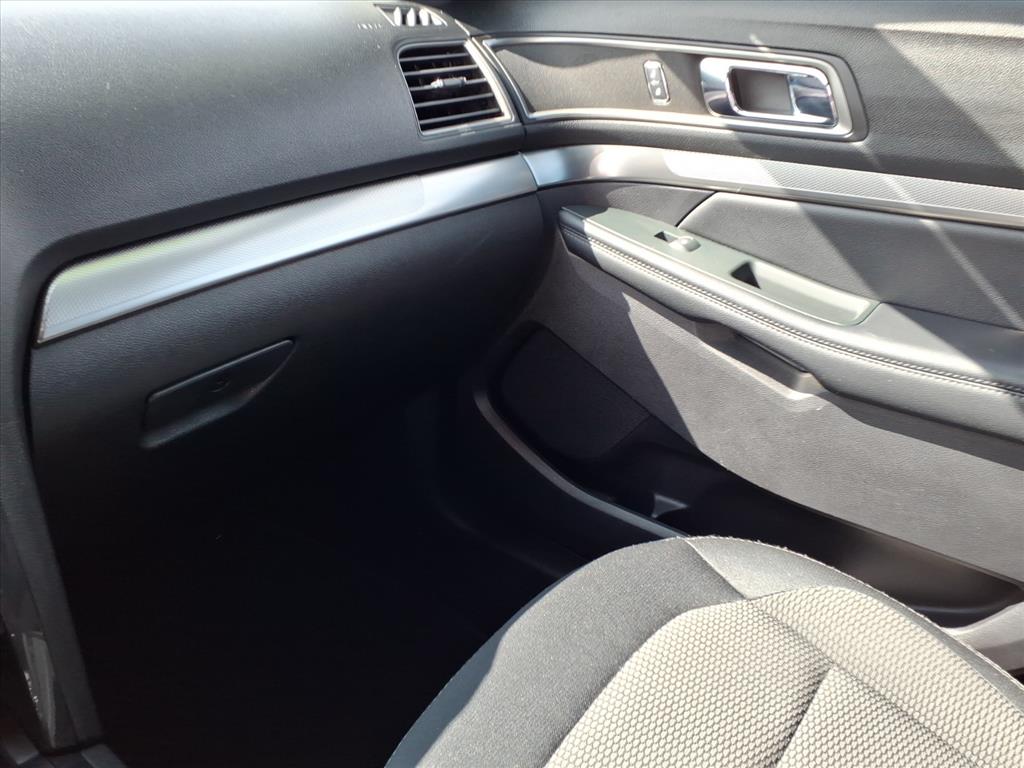 2019 Ford Explorer XLT - Photo 22
